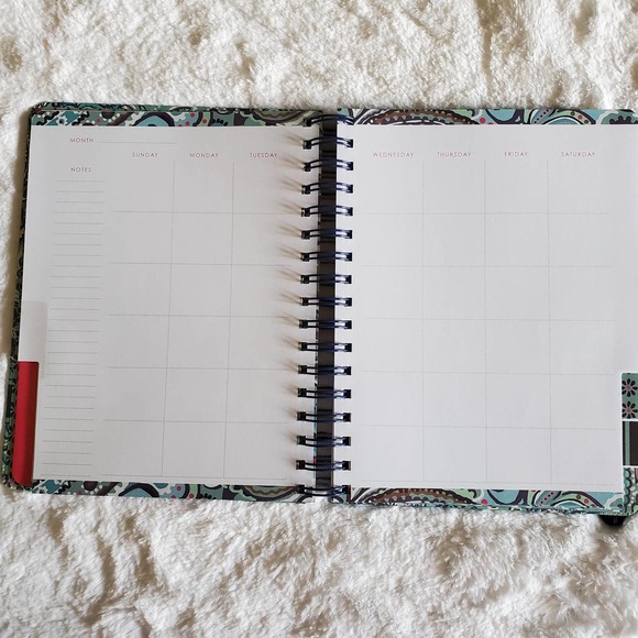 Vera Bradley 12 Months Non-Dated Planner - Picture 6 of 6